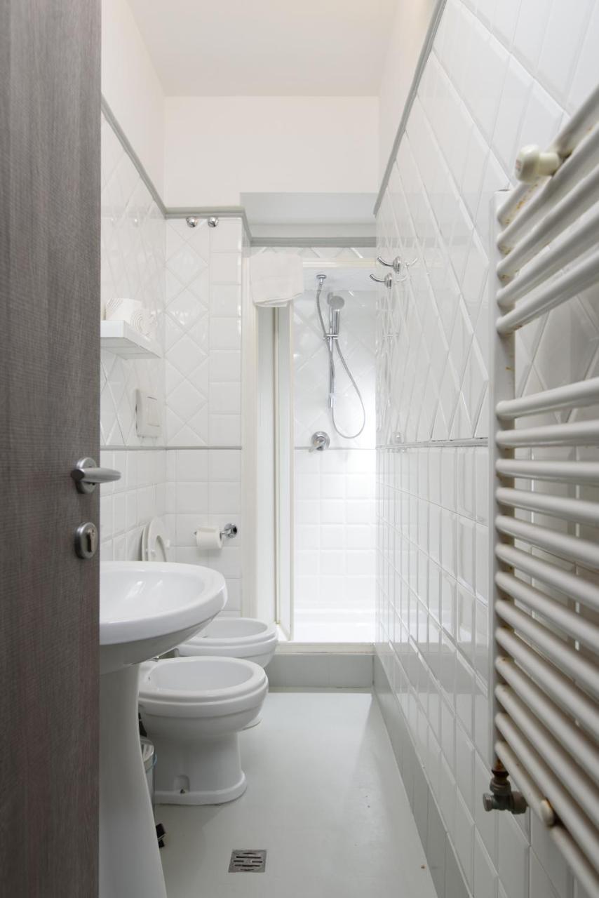 White Caesar Guesthouse Рим Екстериор снимка